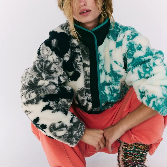Free People Hit the Slopes Printed Fleece Jacket❤️ New! - Picture 4 of 10